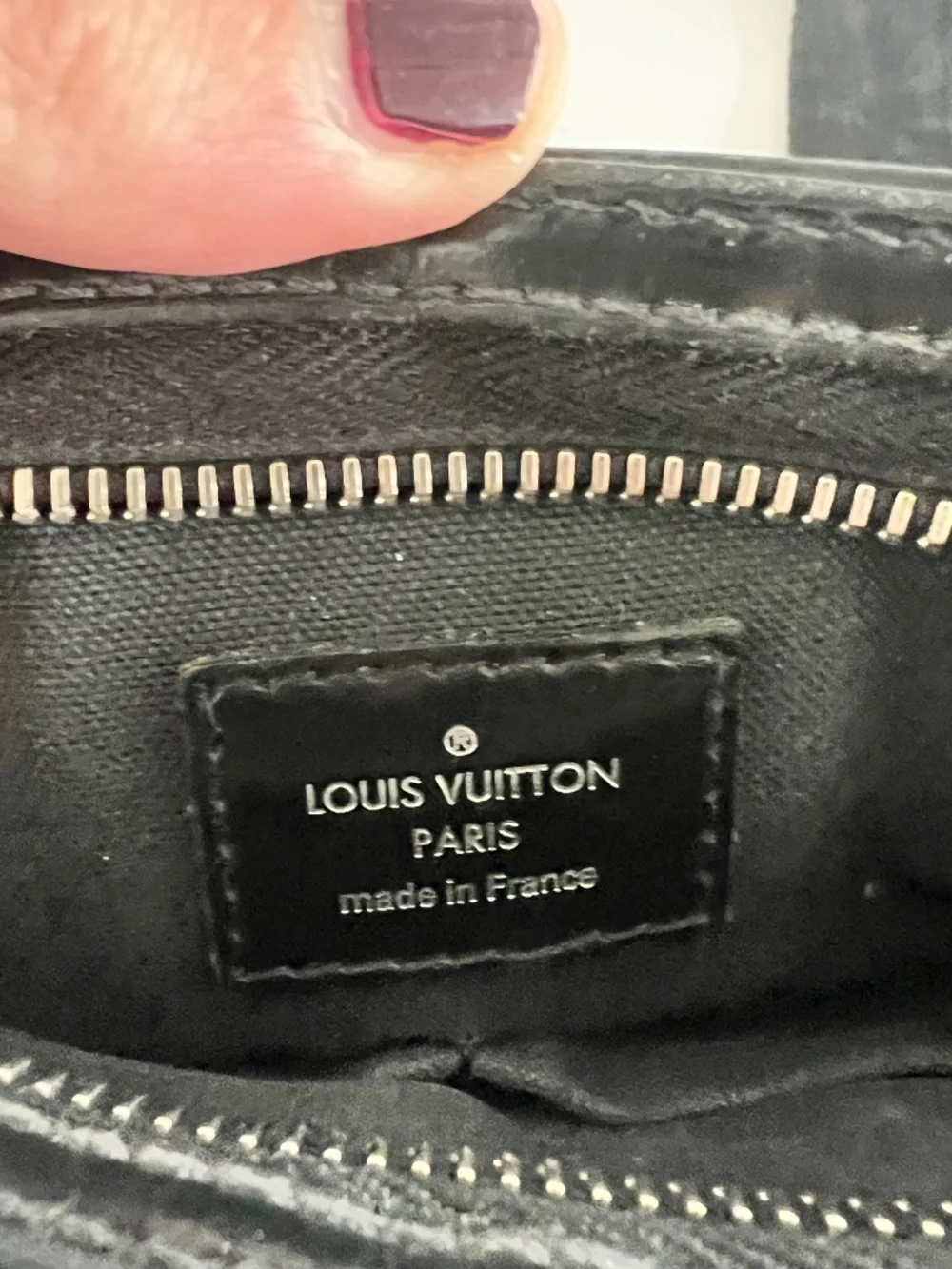 Louis Vuitton Damier Graphite Canvas Gray Black Crossbody Messenger Bag | Adjust